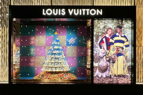 Louis Vuitton Holiday Display Made Out of LEGOs 